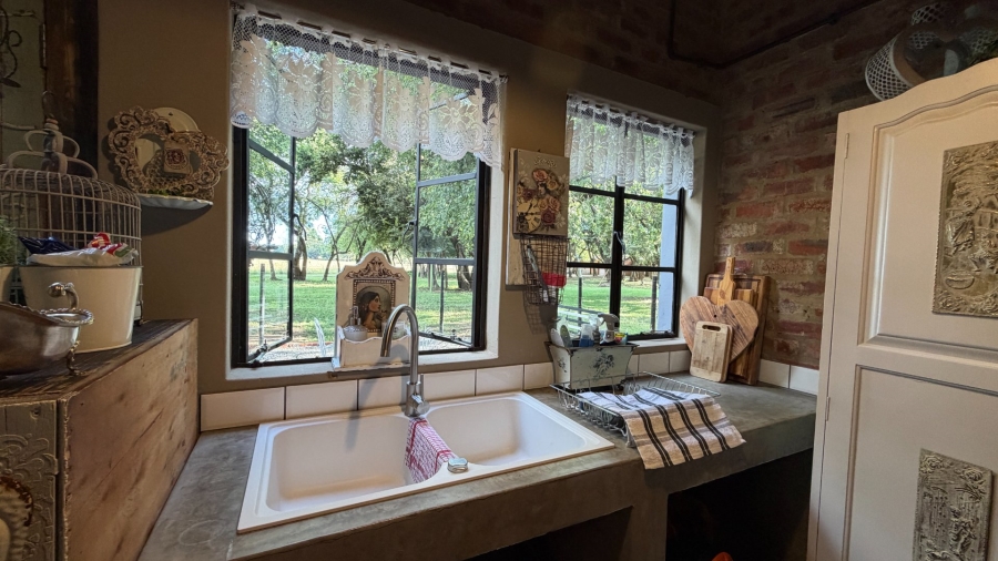 4 Bedroom Property for Sale in Viljoenskroon Rural Free State